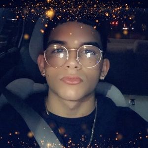 Meet your Posher, Eduardo